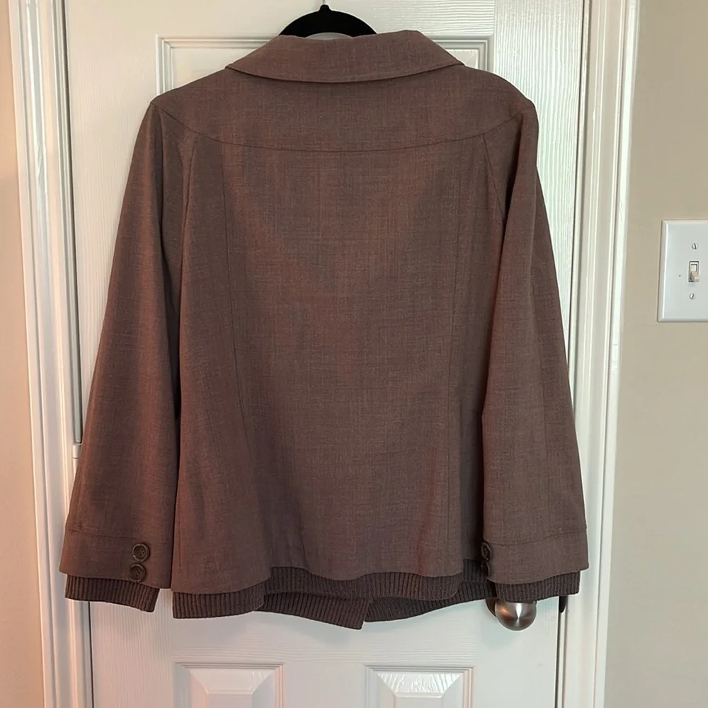 St.John Sport Casual Jacket - Picture 6 of 10